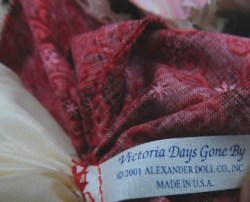 VICTORIA DAYS GONE BY LABEL